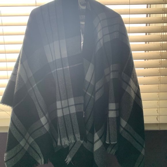 Plaid, Wool Blanket Scarf - Picture 6 of 7